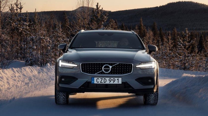 Volvo V60 Cross Country.