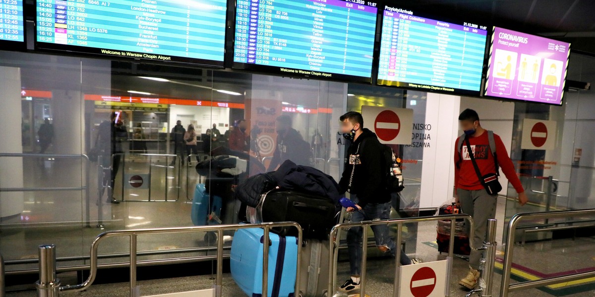 Lotnisko Chopina w czerwcu odwiedziło ponad 600 tys. podróżnych. To ponad dwa razy więcej niż jeszcze dwa miesiące wcześniej.