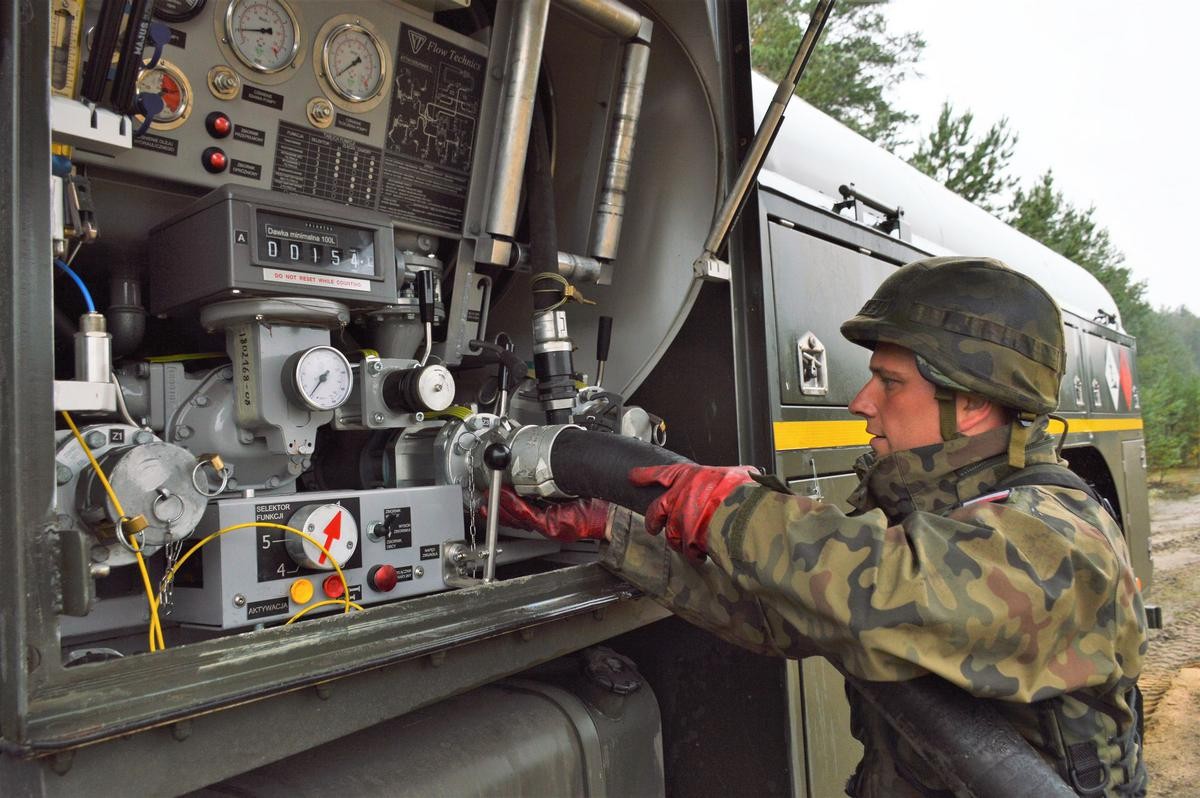 Ile pali czołg? Oto paliwożerne potwory polskiej armii [INFOGRAFIKI]