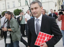 Napieralski z wizytą w przychodni leczenia niepłodności