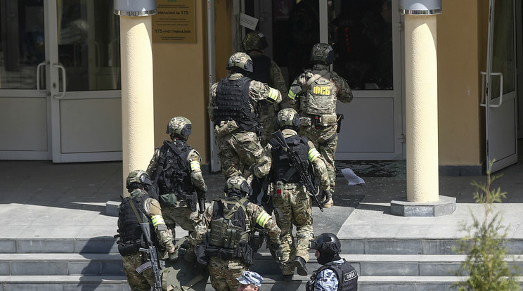 A kommandósok megrohamozták az épületet és elkapták a támadót. /Fotó: Getty Images
