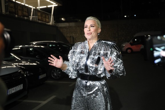 "POMIRIĆU SE SA BIVŠIM MUŽEM KAD-TAD" Indira iz "Colonije" šokirala detaljima iz privatnog života: "Živimo na dve različite adrese, on je moja stena"(Video)