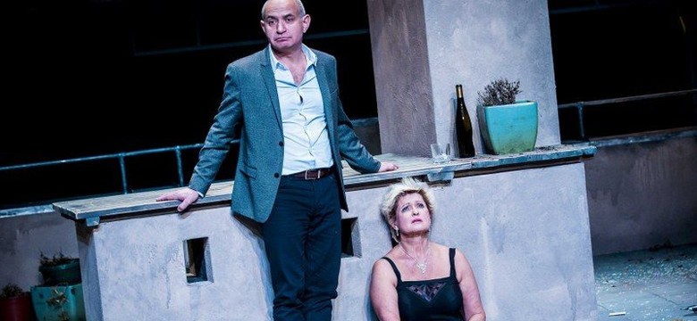 "Kto się boi Virginii Woolf?" w Teatrze Polonia. Broni się przekład Jacka Poniedziałka, ale już nie jego reżyseria. RECENZJA