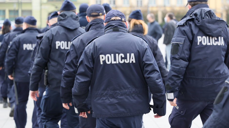 Polska policja zmaga się z problemami kadrowymi (zdjęcie ilustracyjne)