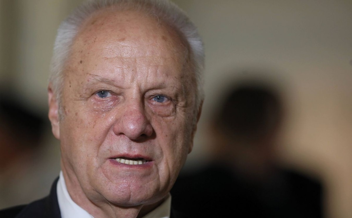 Niesiołowski nie będzie już kandydował w wyborach. "Po 30 latach wycofuję się"