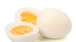 jajka faszerowane na wielkanoc. klasyczne, kremowe wersje bez dodatku