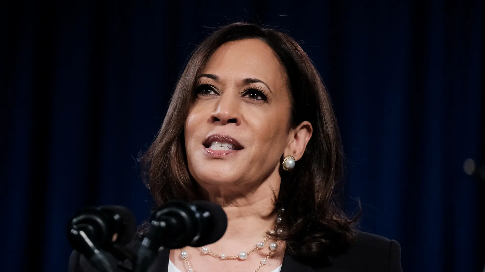 Kamala Harris będzie pierwszą niebiałą wiceprezydentką USA. Dziś zaprzysiężenie