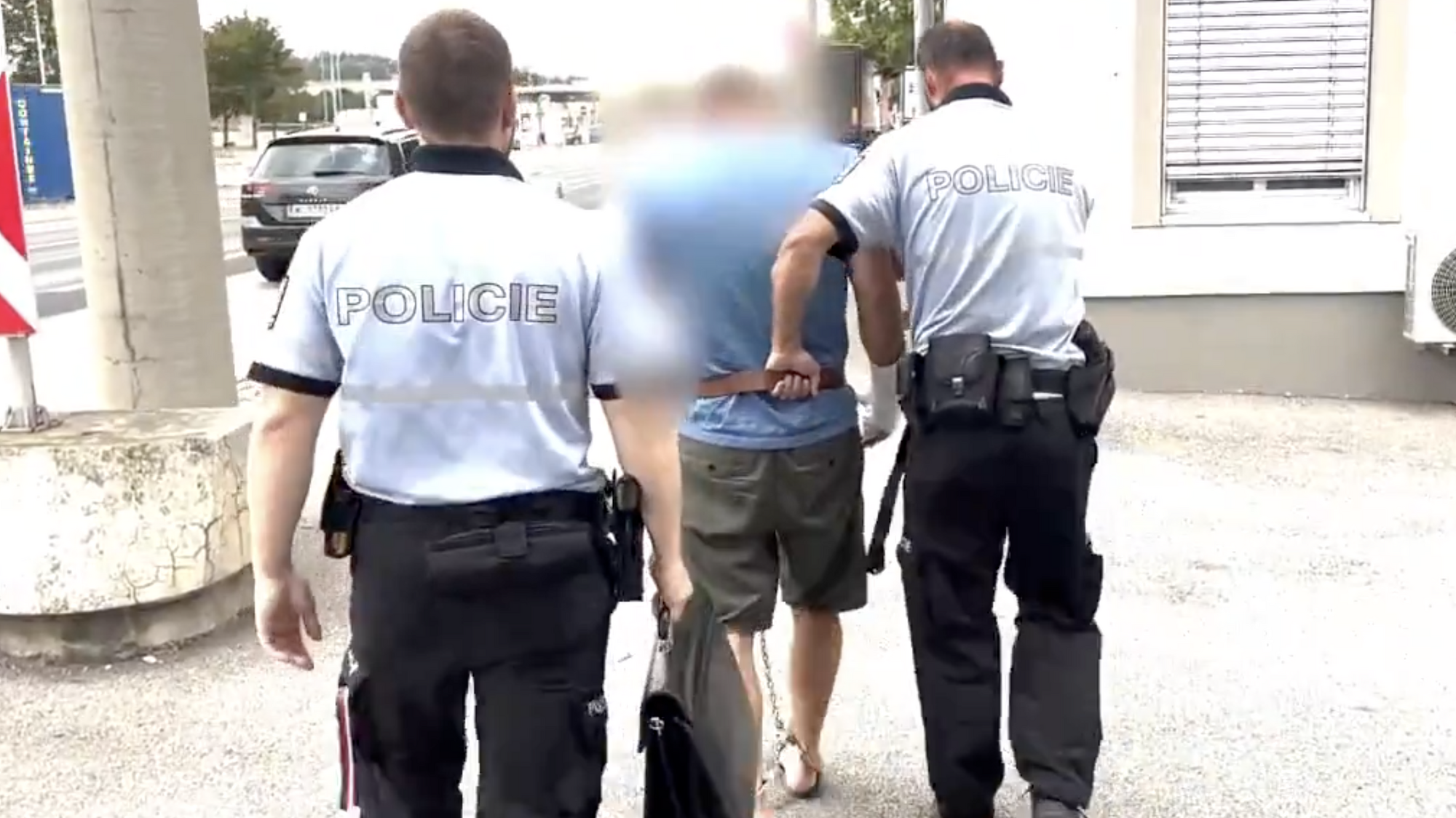 Vražda Slováka († 29) vo Viedni: Česká polícia odovzdala podozrivého do Rakúska