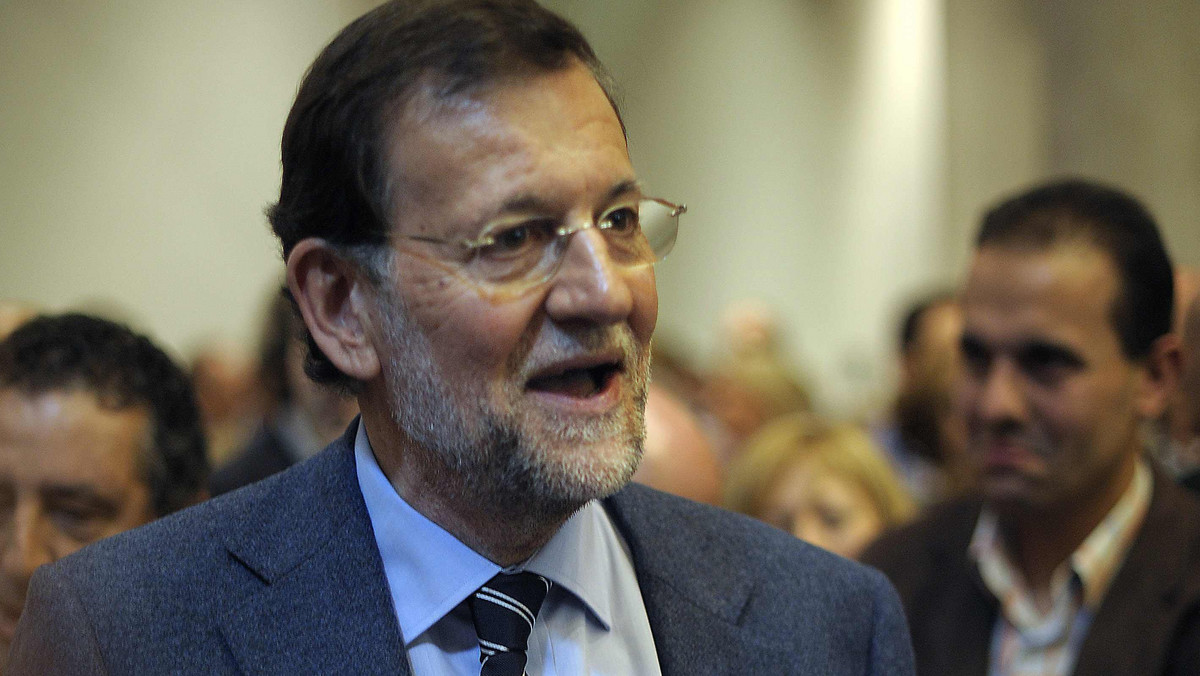 Parlament Hiszpanii uchwalił oszczędności na sumę 10 mld euro w oświacie i służbie zdrowia. - Kraj borykający się z zadłużeniem i deficytem budżetowym nie może sobie pozwolić na zachowanie tych systemów w obecnym kształcie - podkreślił premier Mariano Rajoy.