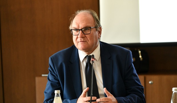 Prof. dr Nebojša Tasić