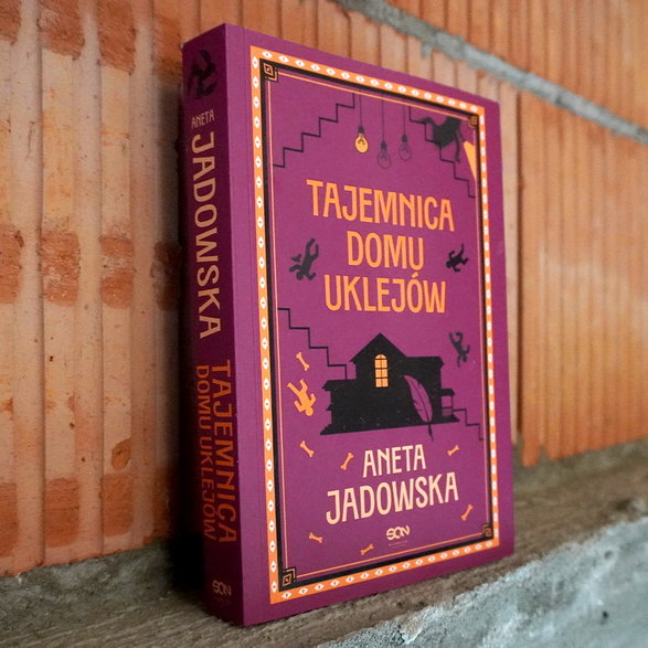 "Tajemnica Domu Uklejów" to najnowsza książka Anety Jadowskiej