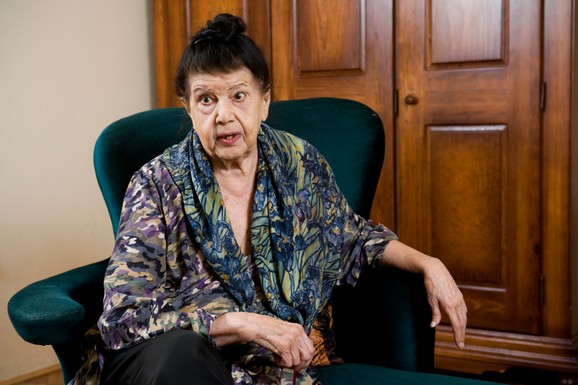 NAŠA ČUVENA GLUMICA BILA U BRAKU SA PREDSEDNIKOM Tri puta se udavala, muškarci ludeli za njom: "Ništa novo, u mene su svi bili zaljubljeni"