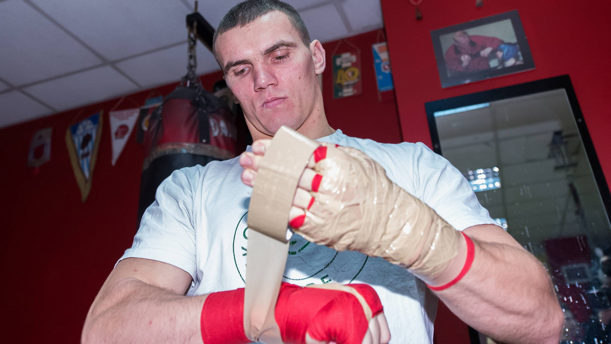 Mateusz Masternak (36-4, 26 KO) po czterech i pół roku wraca na ring w Polsce. Były mistrz Europy i pretendent do tytułu mistrza świata kategorii junior ciężkiej wystąpi 2 kwietnia podczas kolejnej edycji gali Polsat Boxing Night w Krakowie. Popularny "Master" zna również nazwisko rywala.