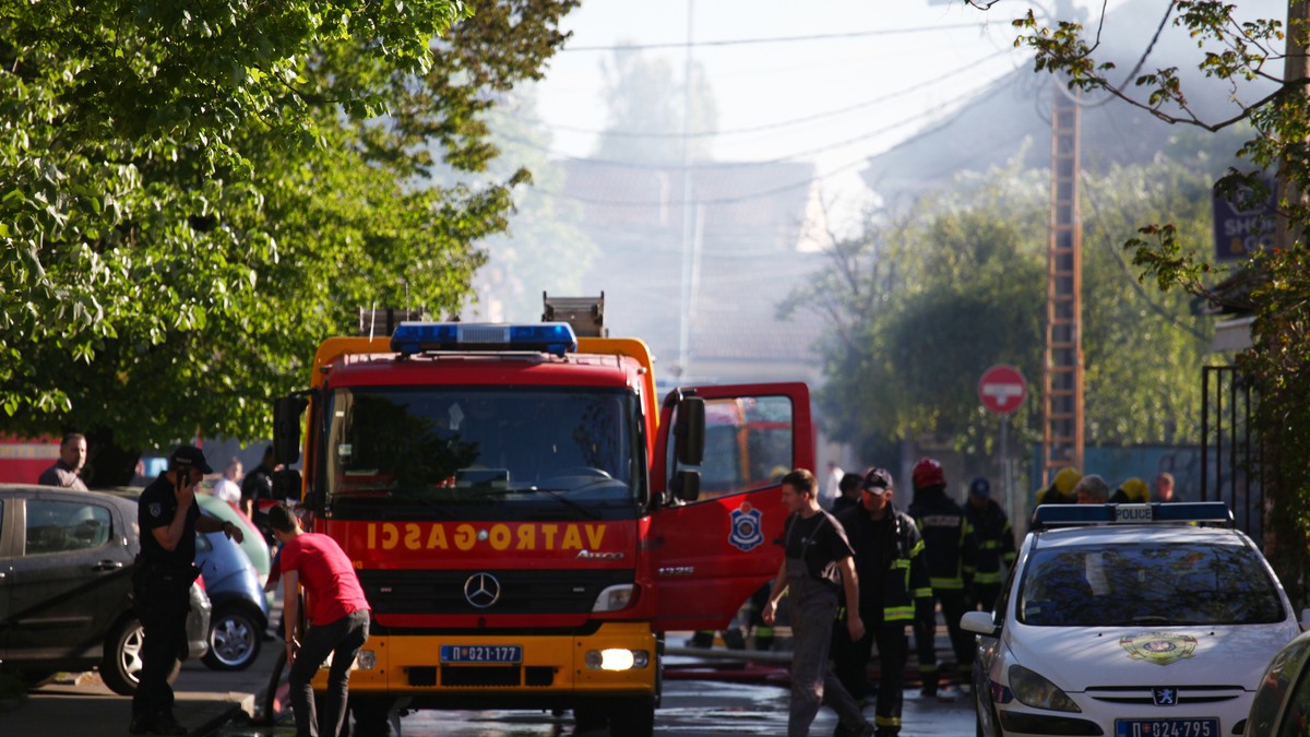 Požar na Voždovcu, nastradala žena: Sumnja se da je uzrok aparat za kafu