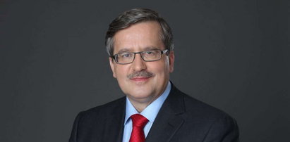 Komorowski z chrypą wręczał odznaczenia