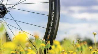 Opony – choć czarne, coraz bardziej zielone