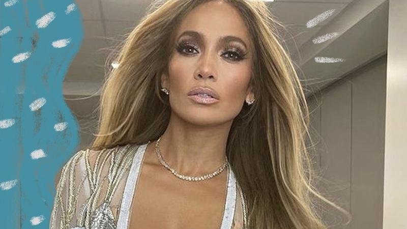 Így néz ki Jennifer Lopez smink nélkül: bemutatta a reggeli bőrápolási rutinját