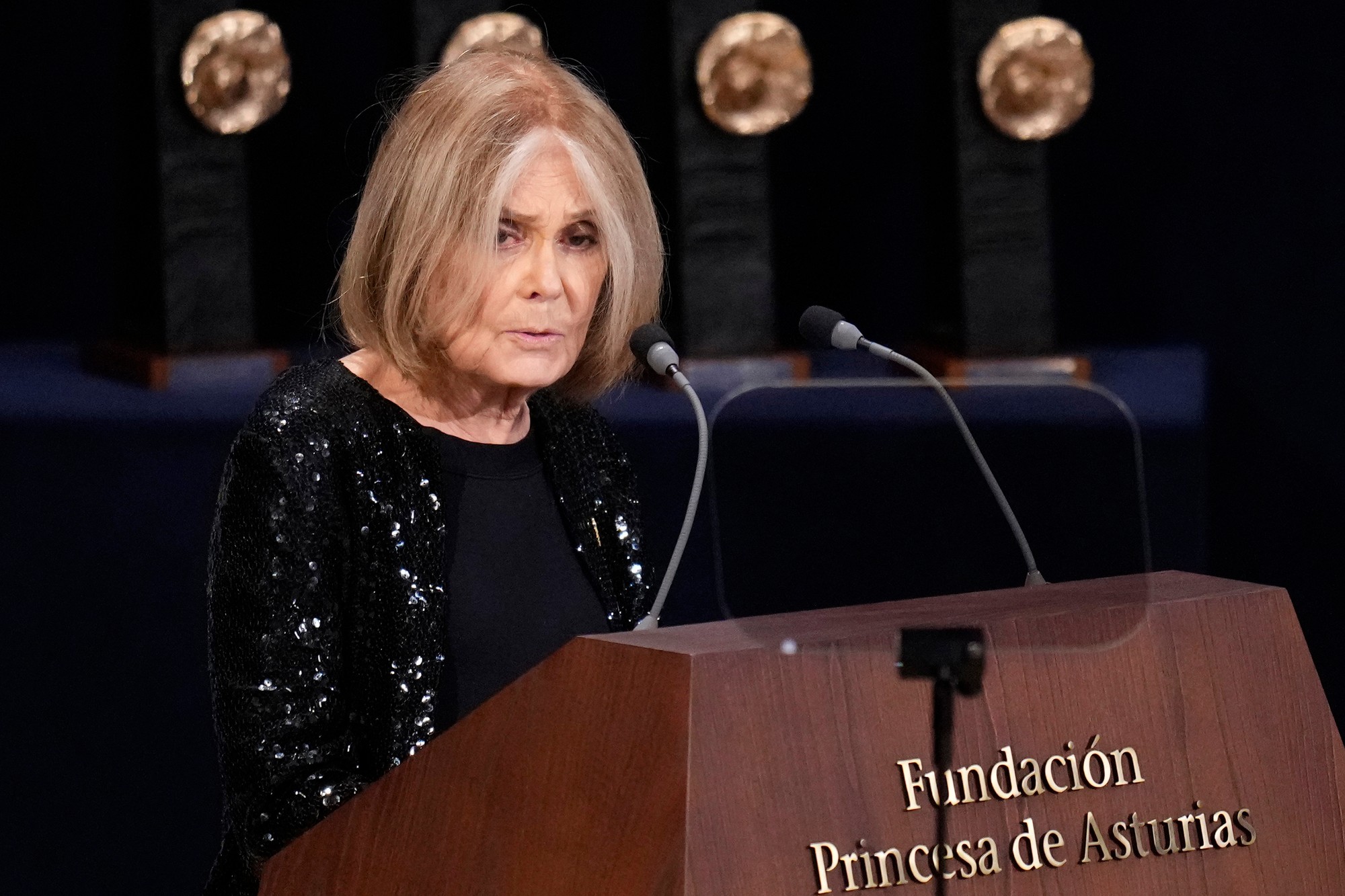 Americká aktivistka a novinárka Gloria Steinem. 
