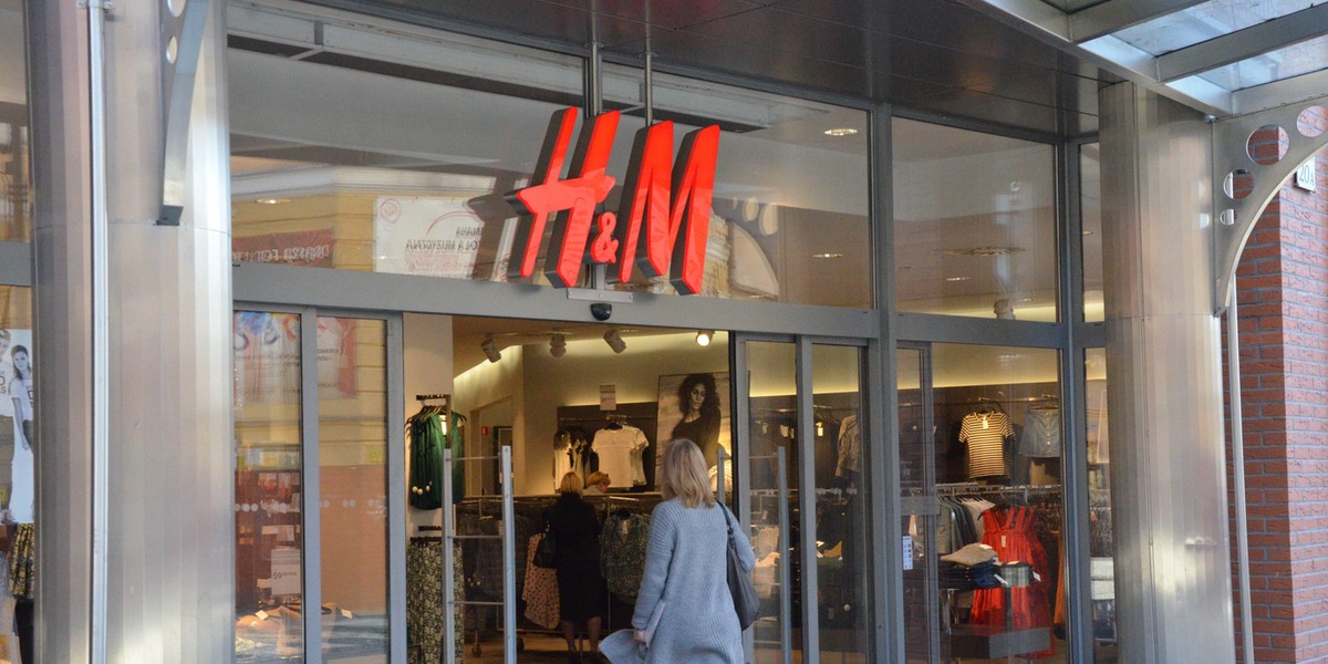 H&M przenosi część sprzedaży do internetu