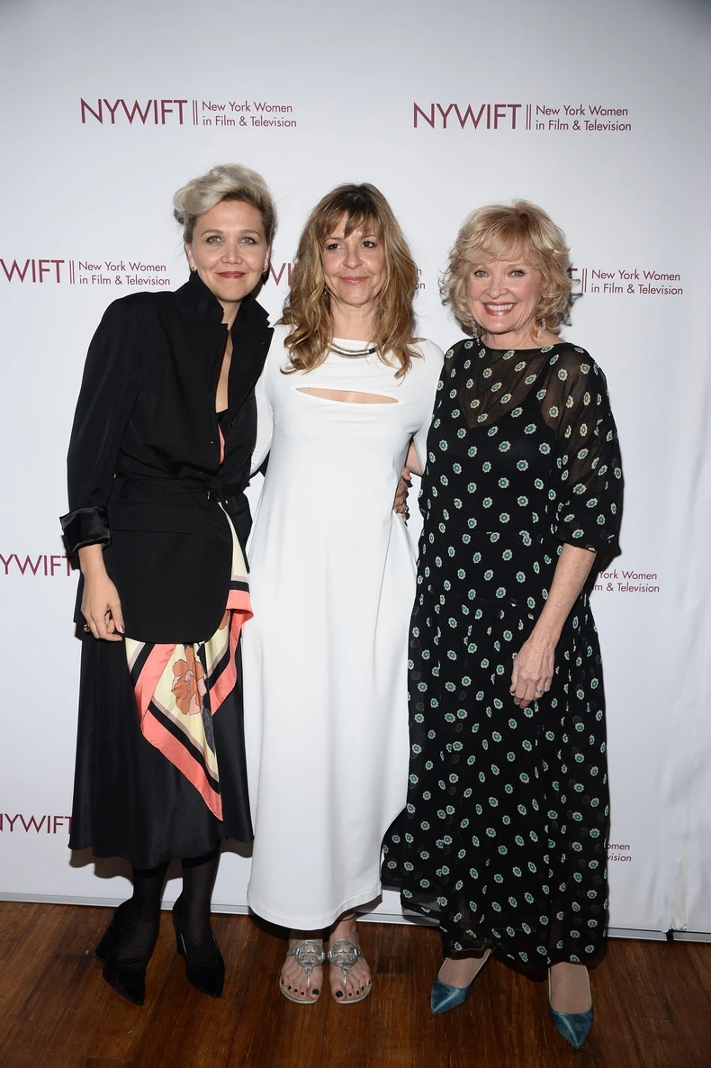 Megi Džilenhol, Anita Laušević i Kristin Ebersol