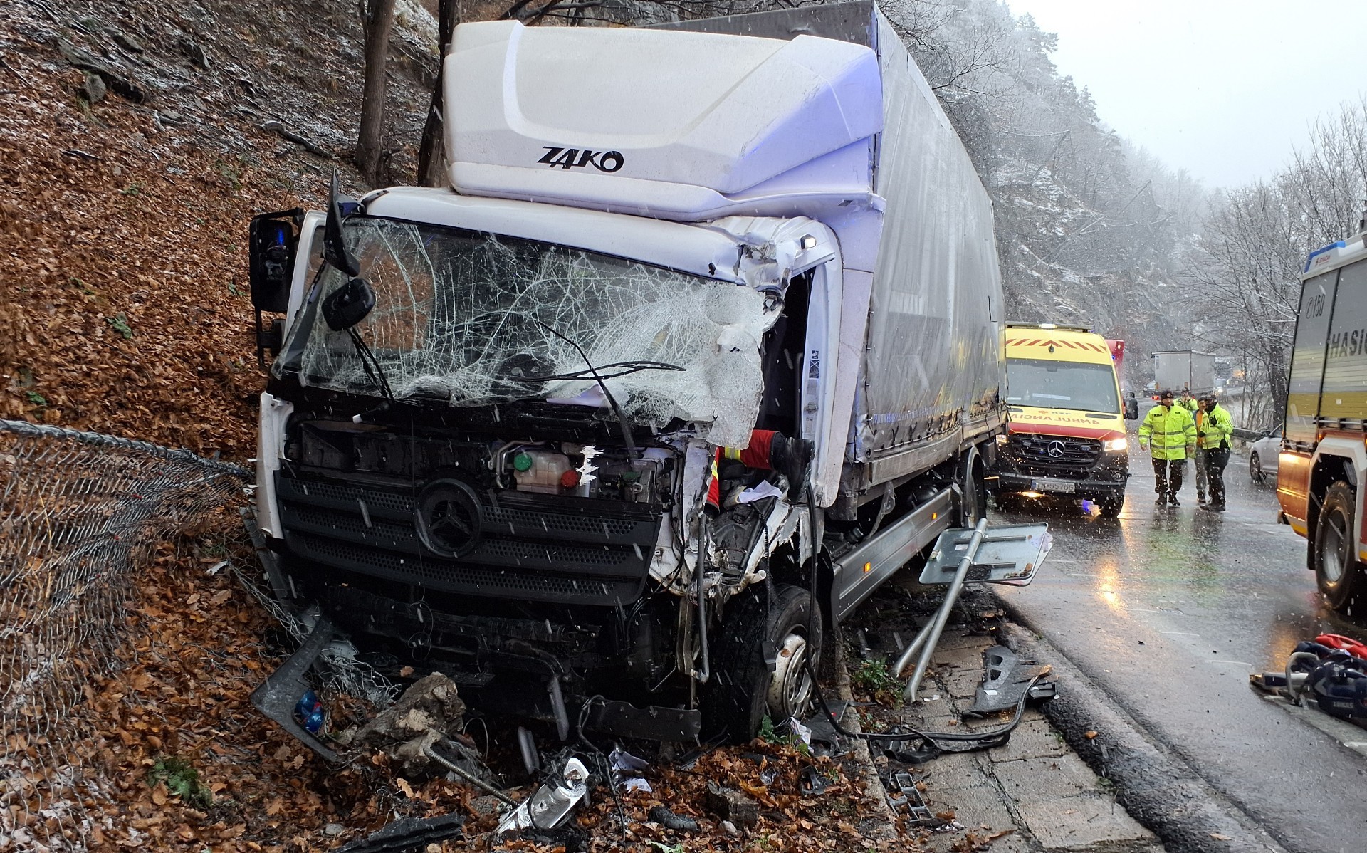 Pri Strečne havaroval kamión.