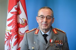 Tajna wizyta niemieckich generałów w Kijowie. Zaprosił ich jeszcze Załużny