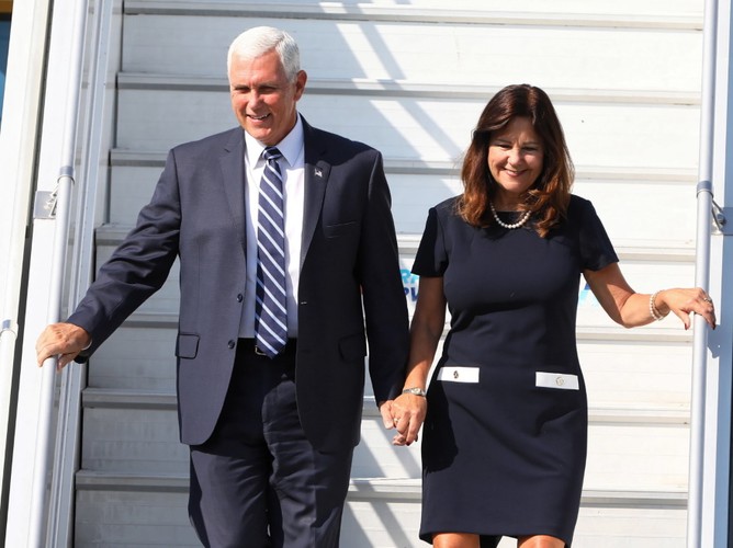 Mike i Karen Pence