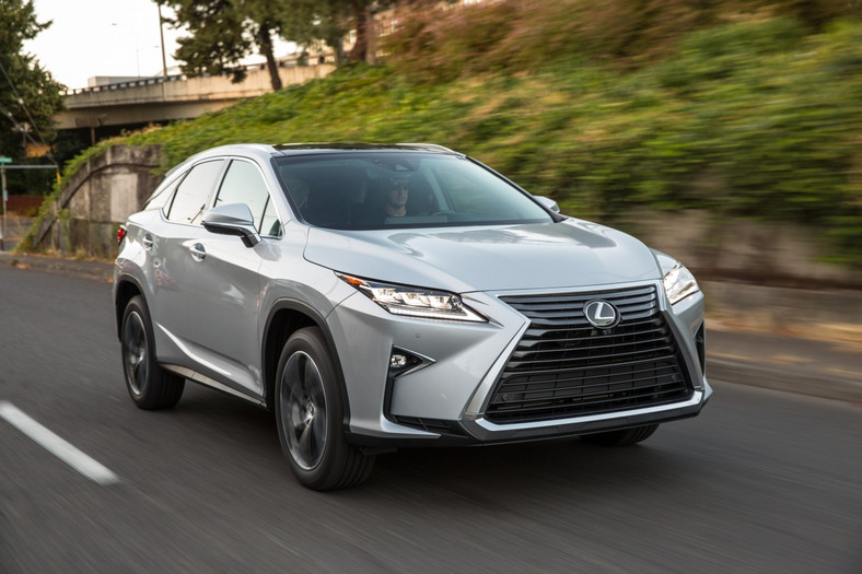 Lexus RX urodzony lider