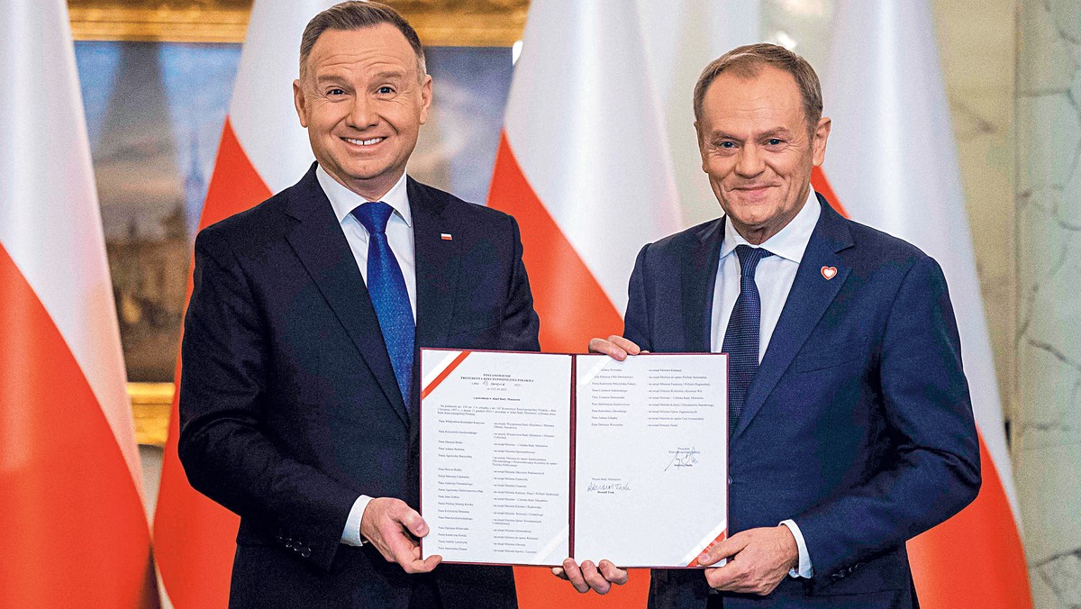 Tusk rozlicza PiS. Koalicja rozpoczęła rządy z impetem