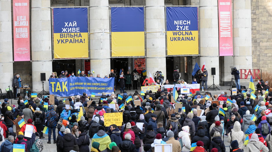 Kolejna demonstracja na znak solidarności z Ukrainą w Warszawie