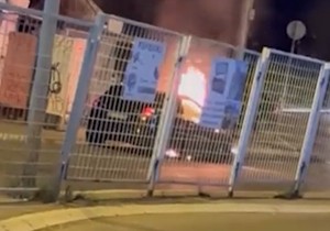 Izbio požar na automobilu u Železniku