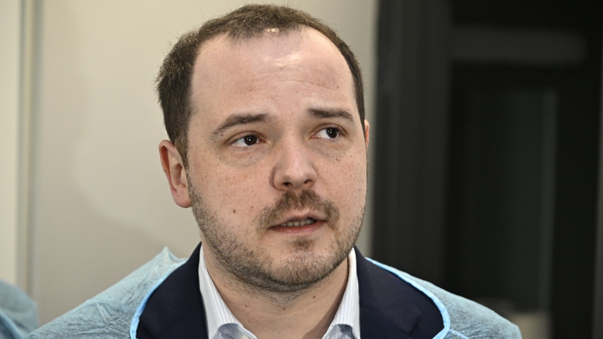 Alexandru Rogobete anunță schimbări la plata gărzilor medicilor. Ce se pregătește pentru rezidenți