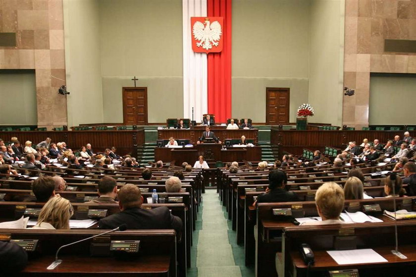 Posłowie chcą odpytywać premiera