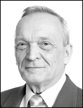 Prof. Hubert Izdebski, z Wydziału Prawa na Uniwersytecie SWPS