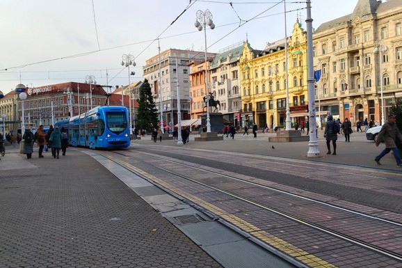 STAN ZA SVEGA 6.500 EVRA? Prodaje se 10 nekretnina u komšiluku po "diskontnim" cenama: Evo gde se nalaze i koji su uslovi