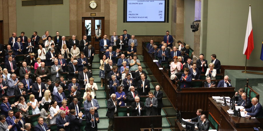 Nie będzie nowego systemu do głosownia w sali posiedzeń Sejmu