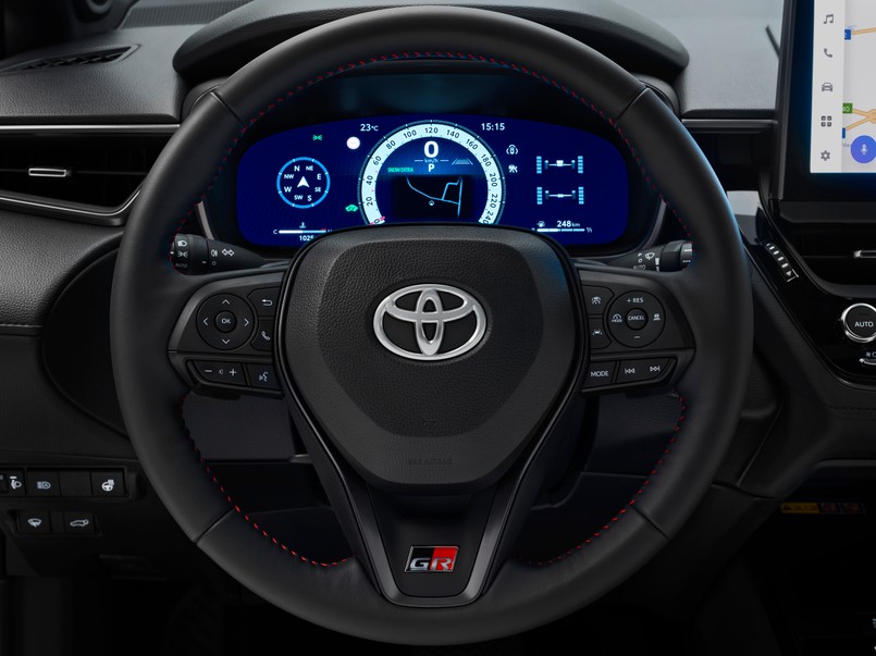 Nowa Toyota Corolla Cross 2025