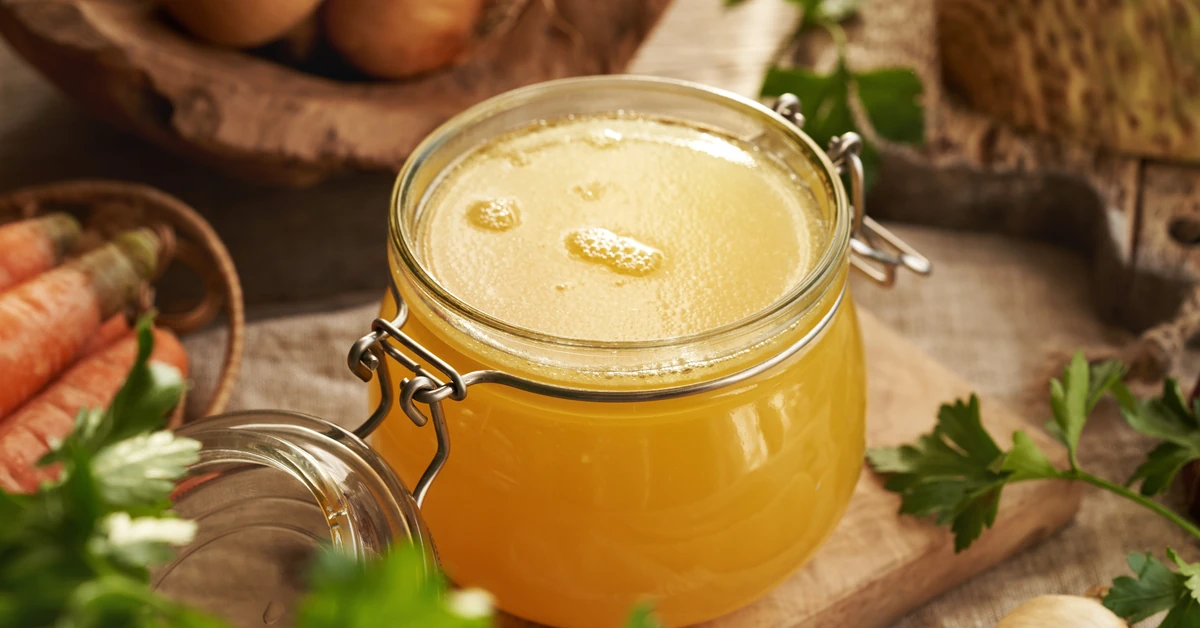 Ten rosół sprawi, iż skóra będzie gładka. W PRL często tak gotowano [PRZEPIS]