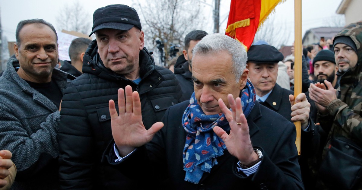 Mi folyik itt? Calin Georgescut közúton állították meg, majd előállították kihallgatásra