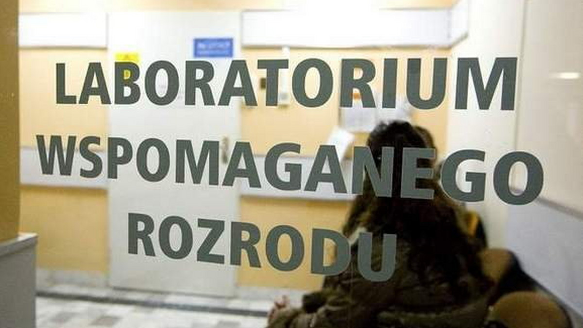 Są nowe informacje w sprawie śledztwa dotyczącego błędu podczas zabiegu sztucznego zapłodnienia w szpitalnym laboratorium. Do tragicznej pomyłki w Laboratorium Wspomaganego Rozrodu szpitala w Policach doszło na początku lutego.