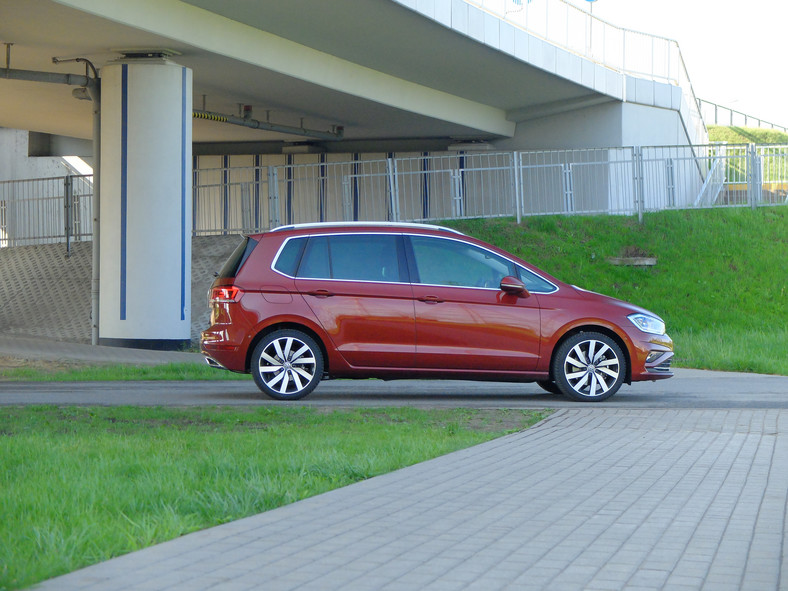 Volkswagen Golf Sportsvan 1.5 TSI ma cztery cylindry TEST