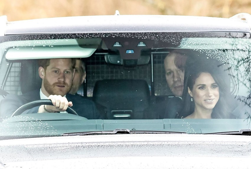 Kraljica pozivom u crkvu podržala par