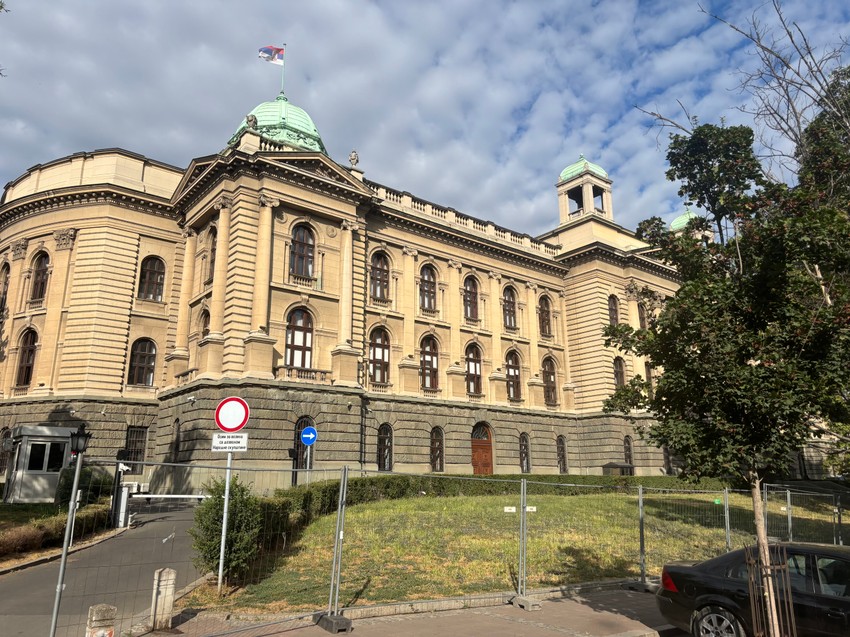 Ograđena Skupština Srbije