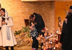 Aleksandar Vučić sa suprugom Tamarom i sinom Vukanom