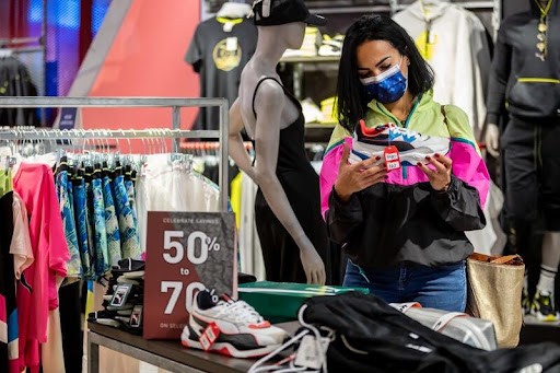 Υπέροχα ψώνια, υπέροχο φαγητό και διασκεδαστικές εμπειρίες!  Απολαύστε τα καλύτερα της εορταστικής περιόδου με εκπληκτικές εμπειρίες στο Ντουμπάι