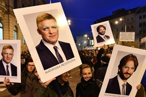 Robert Fico jest obecnie na Słowacji wrogiem publicznym numer jeden. 