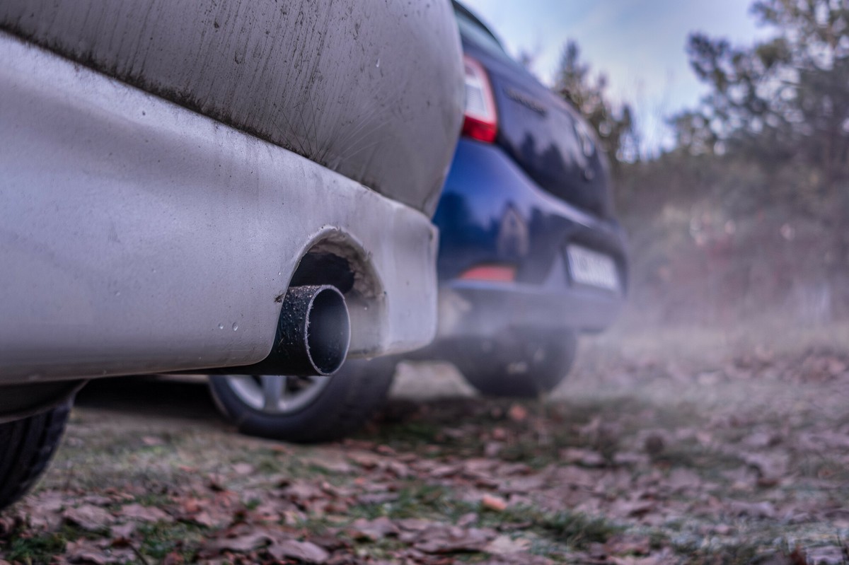 Zmiany dla przedsiębiorców. Chodzi o auta spalinowe