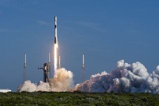 Polska Agencja Kosmiczna: Na terytorium Polski spadły szczątki rakiety FALCON 9