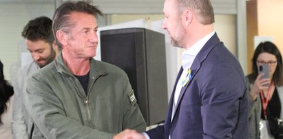 Sean Penn w Polsce mówi rzeczy, które mają wstrząsnąć sumieniem Hollywood! Grozi zniszczeniem Oscarów i chwali Polaków za... miłość