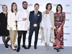 Totalnie odmieniona 52-letnia Eva Minge wygląda dużo lepiej niż dobrze, bo... naturalnie! FOTO